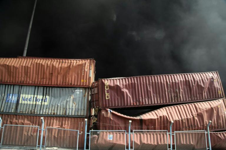 Al menos ocho muertos y 750 heridos por una "enorme explosión" en un puerto clave de Irán