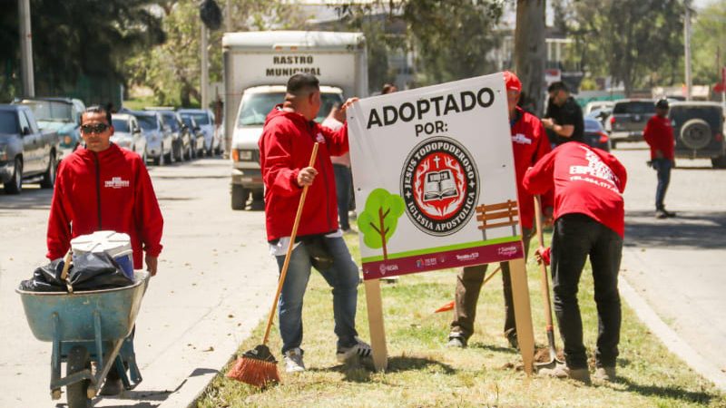 Iglesia se une al Programa de Adopción de Camellones