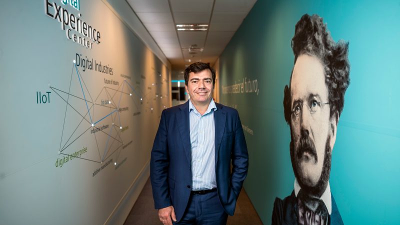 Un alto ejecutivo de Siemens y la nieta de un expresidente del Barça, las víctimas del accidente de helicóptero de Nueva York