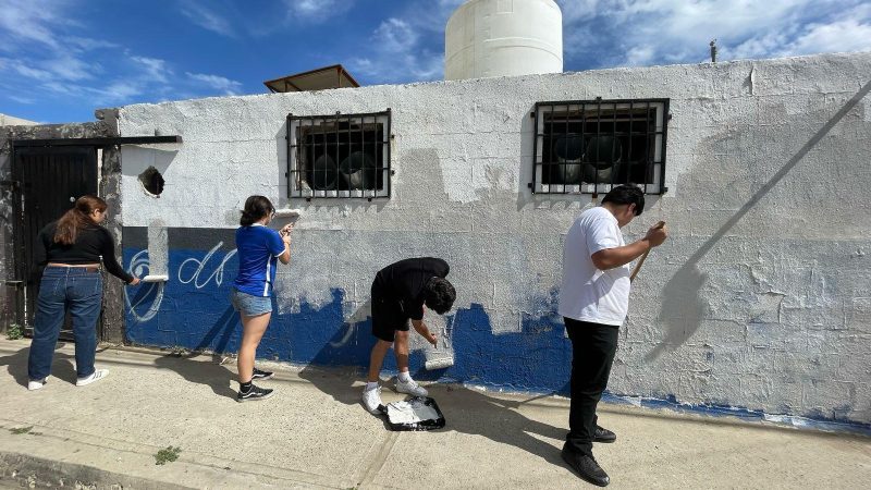 Juventudes Recuperando Espacios: IMJUVET recupera bardas con grafiti en Santa Anita