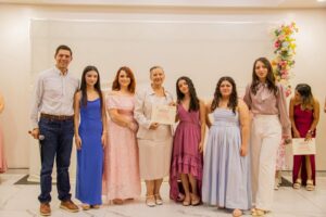 Pasarela de Generaciones DIF: Un emotivo homenaje a las madres y la unión familiar