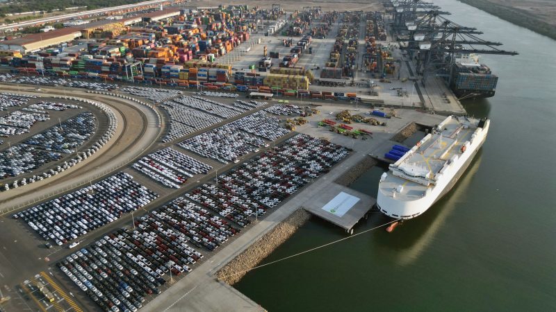 Lázaro Cárdenas, el gran puerto mexicano que se enfrenta al huracán Trump