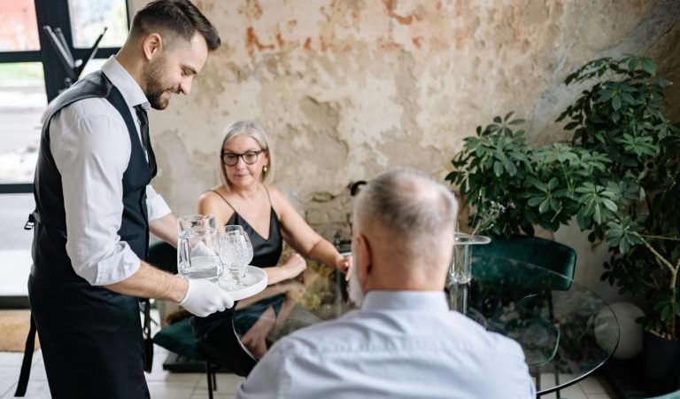 Ventajas y desventajas de la reducción de la jornada laboral en los restaurantes