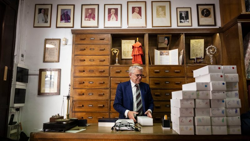 León XIV tendrá que ganarse a Roma antes de conquistar el mundo