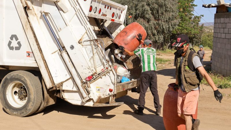 Alcalde de Tecate cumple: Arrancan nuevas rutas de recolección de basura en Zona Rural