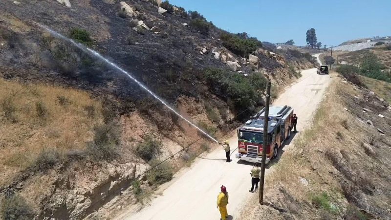 Controlan Bomberos de Tecate incencio en Rancho el Nevado
