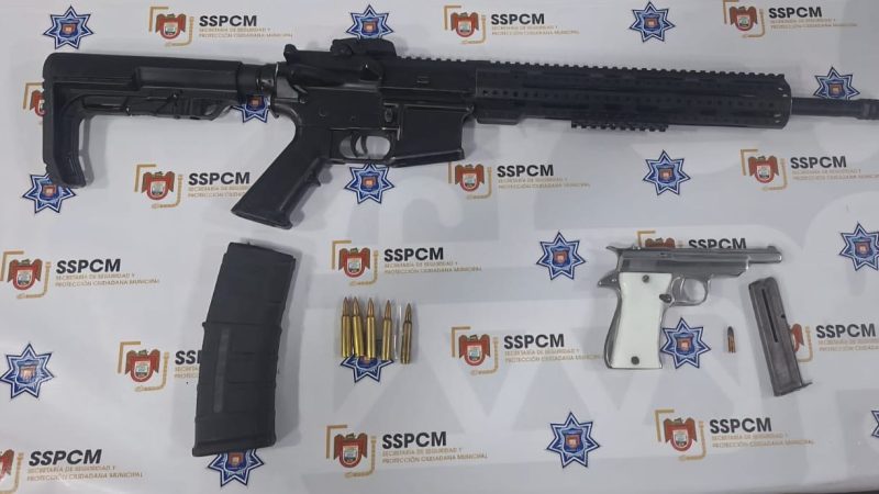 Detienen a sujeto armado tras enfrentamiento con policías en Tijuana