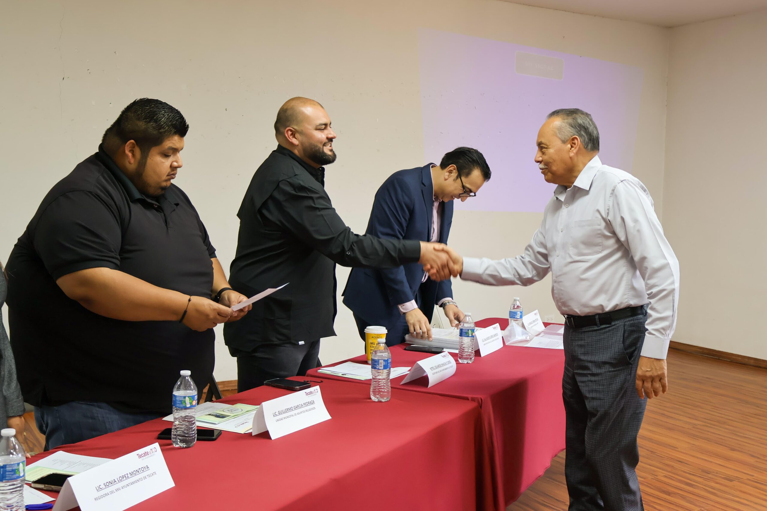 Gobierno de Tecate impulsa regularización de agrupaciones religiosas en beneficio de sus comunidades