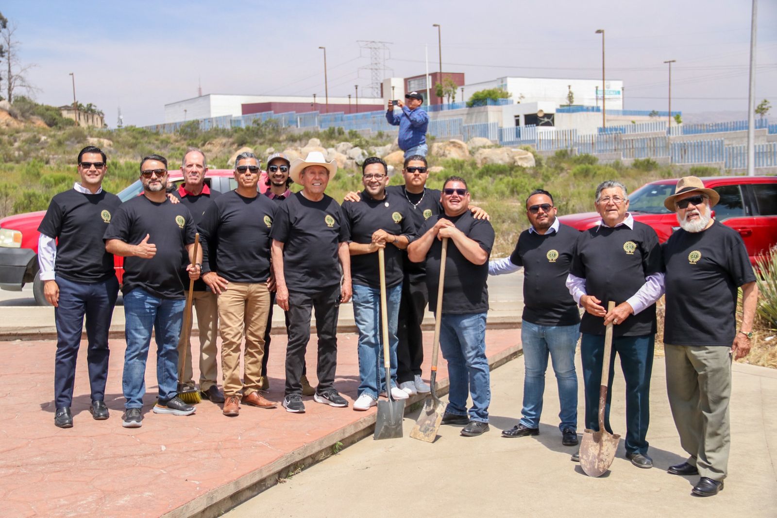 Grupo 21 se suma al Programa de Adopción de Camellones y Áreas Verdes del Gobierno de Tecate
