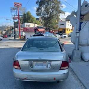Asegura Policía Municipal a persona con sustancias prohibidas y vehículo de interés en investigación