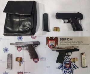 Captura Policía Municipal a tres personas armadas