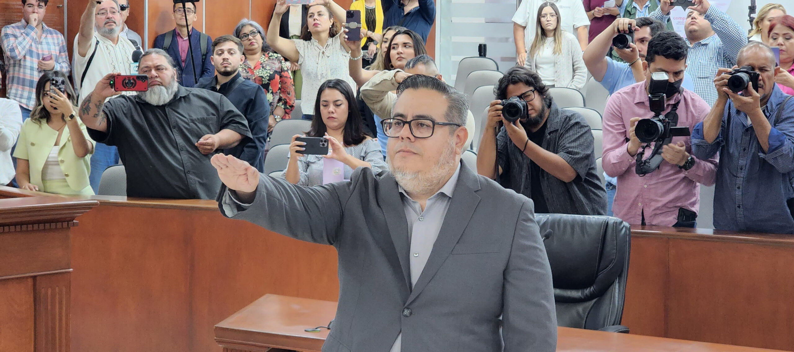 Aprueba Congreso nombramiento de Titular de Comunicación Social