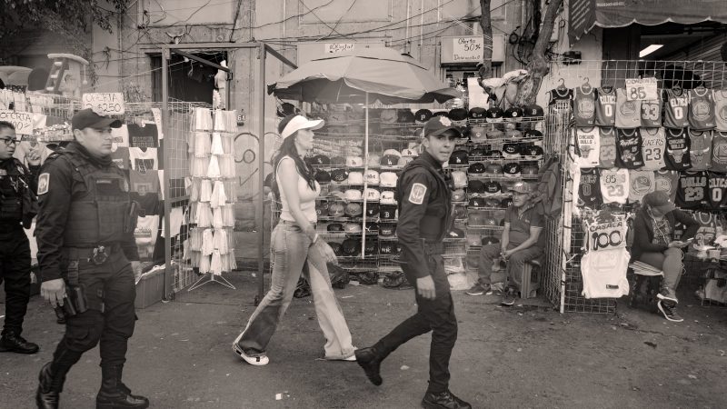 Rehenes de la extorsión en México