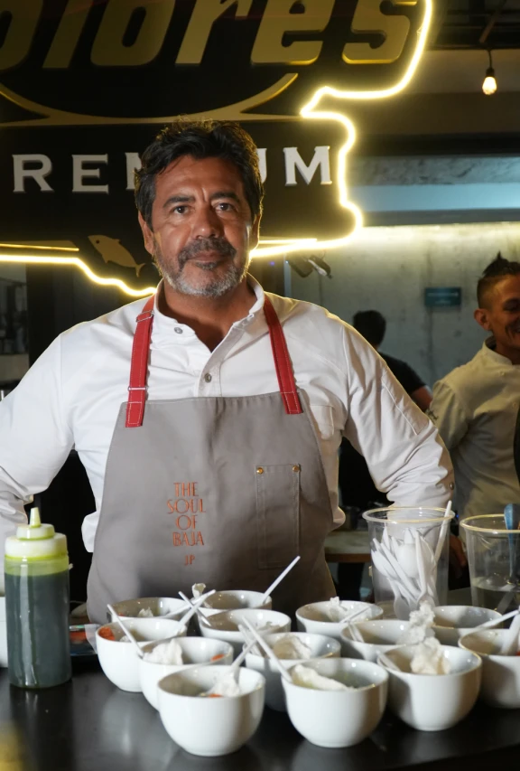 Aniversario por la niñez: Migrante celebra 4 años con una comida a beneficio