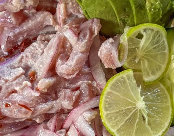 Carmelitas Café, el restaurante imperdible en Zihuatanejo para probar comida guerrerense