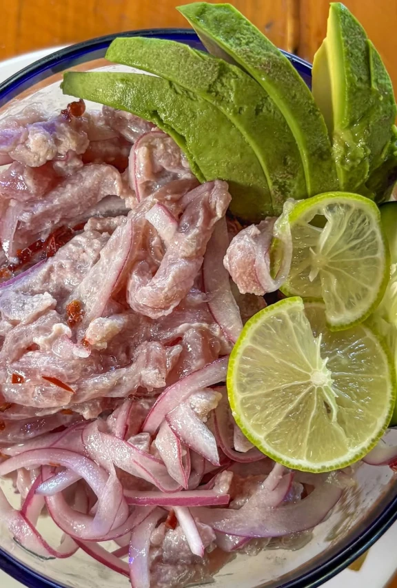 Carmelitas Café, el restaurante imperdible en Zihuatanejo para probar comida guerrerense