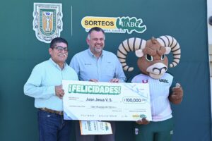 UABC entrega premios del 94.º Sorteo Magno Universitario