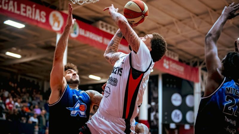 En una Arena Zonkeys a reventar, se efectúa el Juego 5 de la Serie Final