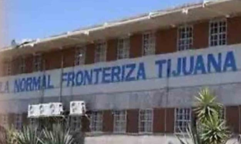 Atiende Policía Municipal incidente en plantel educativo