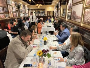 Estiman restauranteros de BC aumento de 15% en ventas por Día del Padre