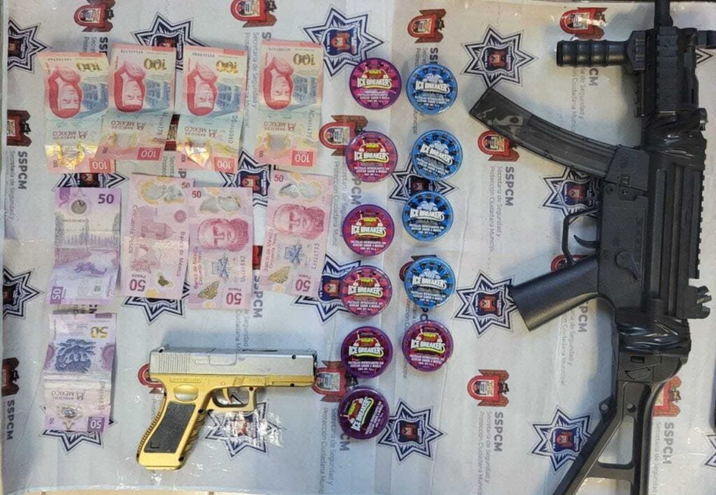 Atiende Policía Municipal de Tijuana reporte de asalto a comercio y detiene a tres personas