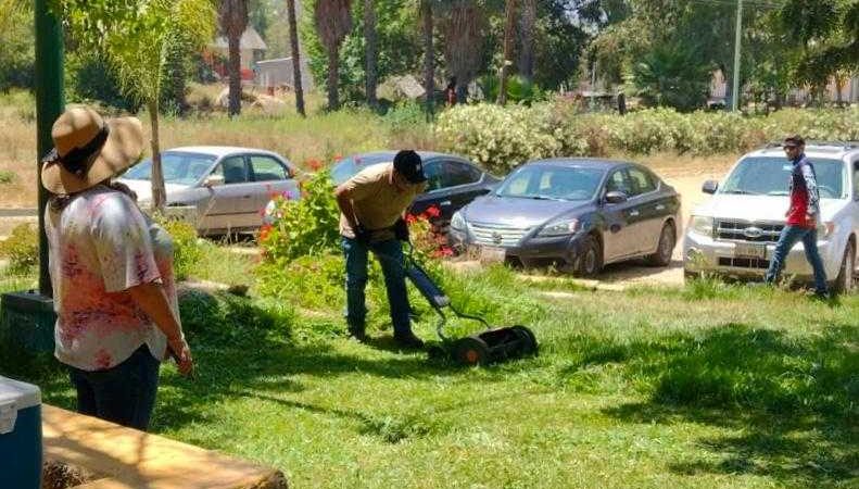 Realizan brigada de limpieza en parque Teca-Roca