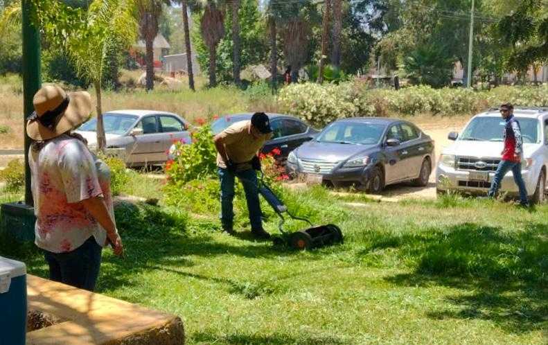 Realizan brigada de limpieza en parque Teca-Roca