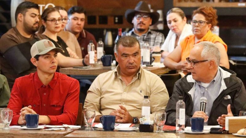 Realiza Gobierno del Estado mesa de trabajo con residentes y comerciantes de La Rumorosa