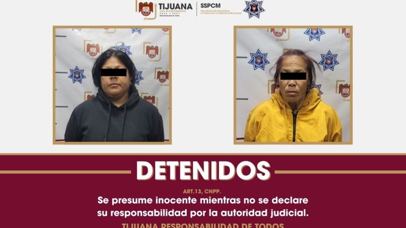 Arresta Policía Municipal a dos mujeres con tres armas largas