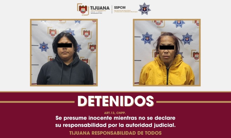 Arresta Policía Municipal a dos mujeres con tres armas largas