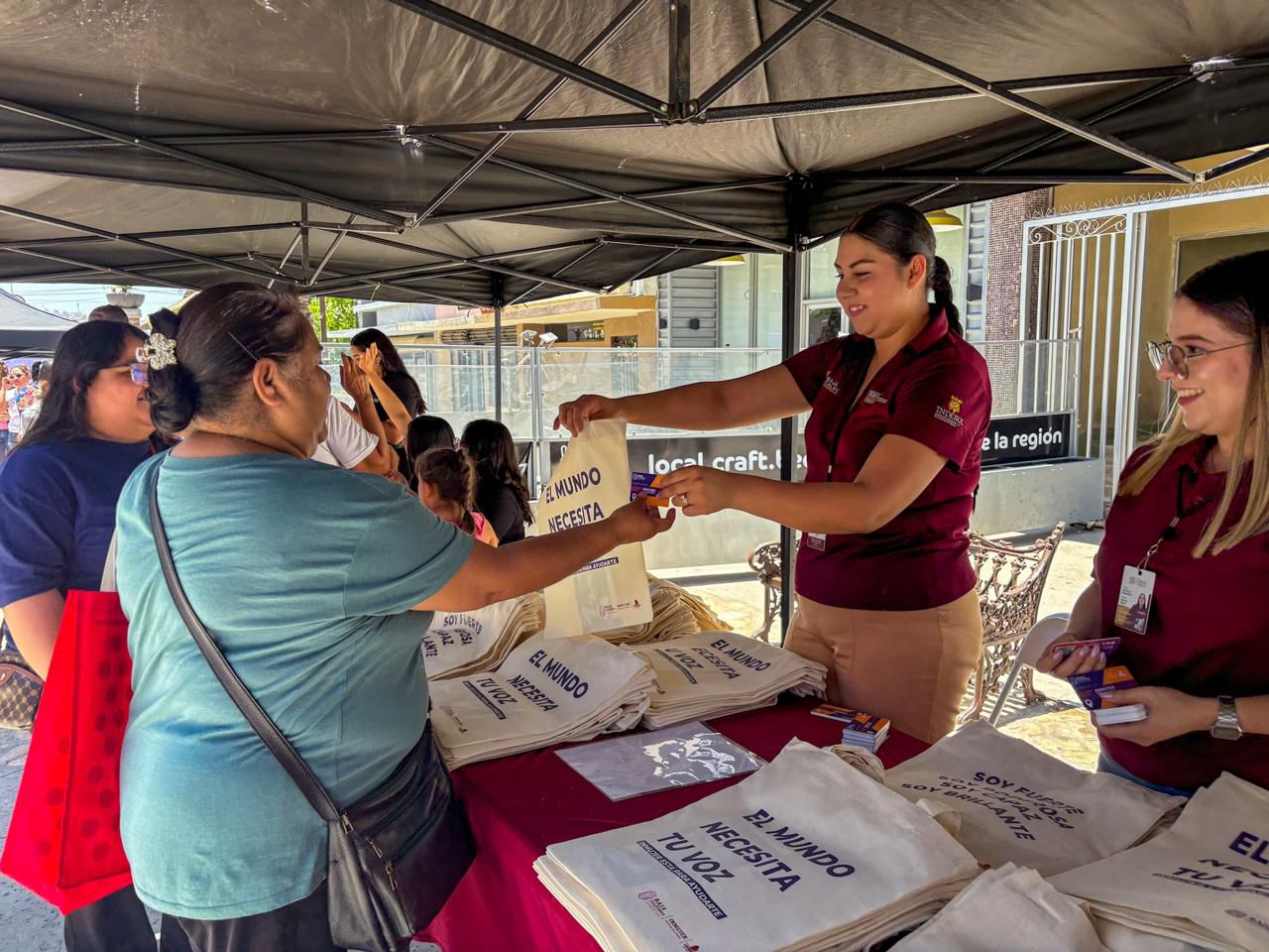 Entrega INMUJER BC y Gobierno de Tecate Tarjeta de Descuento Naranja a Mujeres