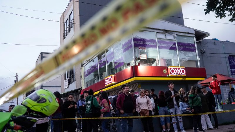Un mitin improvisado que terminó con dos disparos en la cabeza: así fue el atentado contra Miguel Uribe