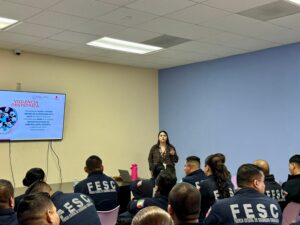 Fortalecen CEJUM y Escuadrón Violeta atención de primer contacto a mujeres víctimas de violencia