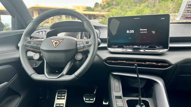 Cupra acelera su independencia de Seat con el lanzamiento de Terramar en México