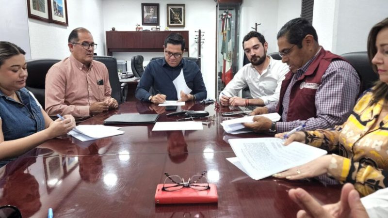 Acuerdan Congreso y Sindicato contrato colectivo de trabajo; garantizan derechos laborales y responsabilidad financiera