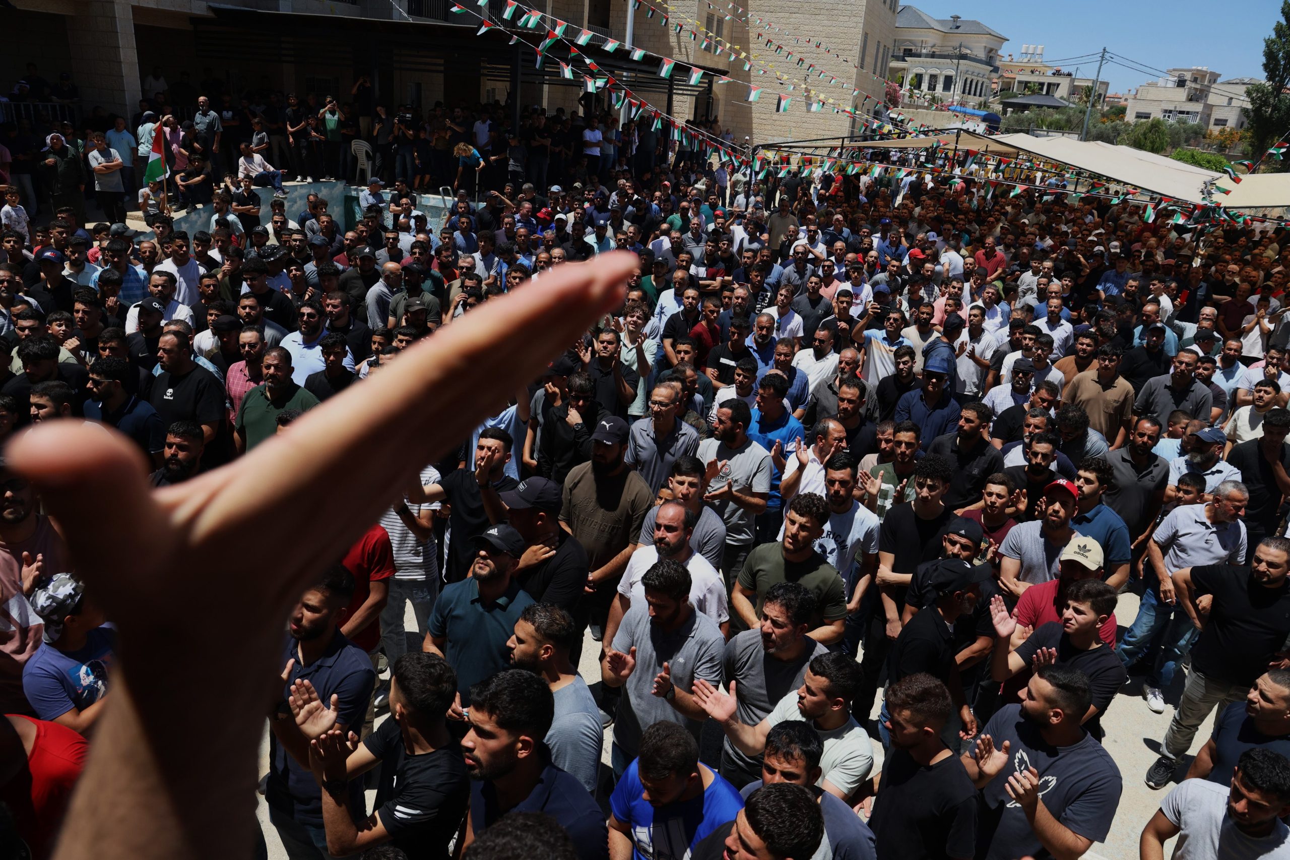 Cisjordania entierra a los dos últimos palestinos muertos a manos de colonos judíos