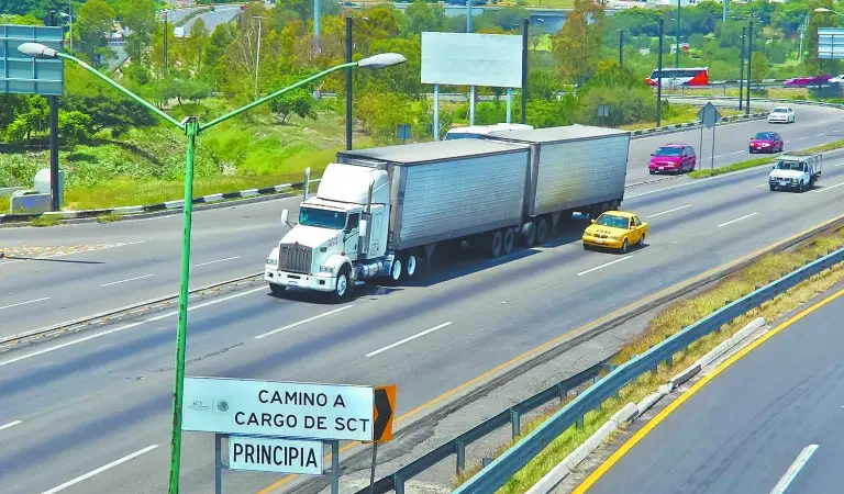 Primas de seguros para vehículos pesados suben por inseguridad y robo en carreteras