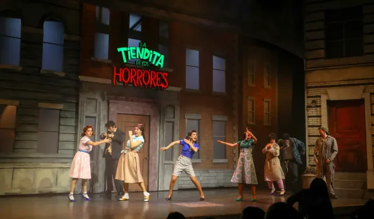 La Tiendita de los Horrores, la obra clásica de Broadway que sorprendió al Club El Economista