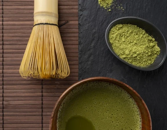 Mitos y realidades del matcha: ¿Es realmente un "quemagrasa" natural?