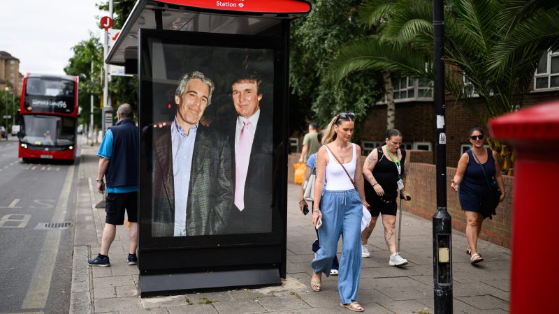El fantasma de Epstein persigue a Donald Trump