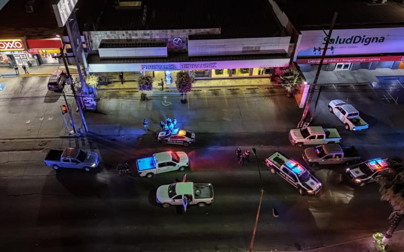 Mientras velaba a su madre en la funeraria Hernández, un hombre fue asesinado de un disparo en la cabeza