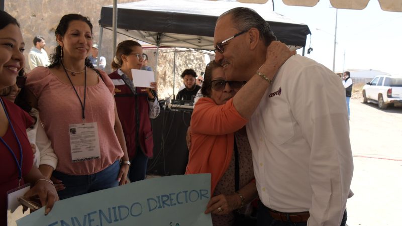 CESPT se reúne con la comunidad de Colinas del Sol en Playas de Rosarito