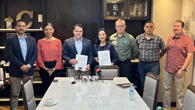 Firman Canacintra y CAST Conalep convenio para impulsar la formación técnica especializada