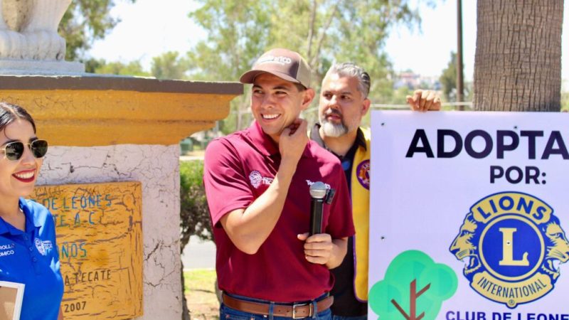 Adopta Club de Leones camellón en bulevar Defensores