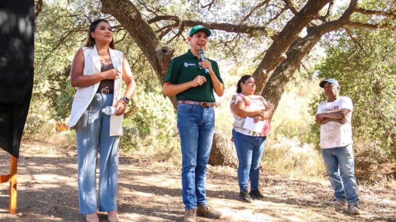 Garantiza Alcalde Román Cota acceso a agua potable en Cerro Alto