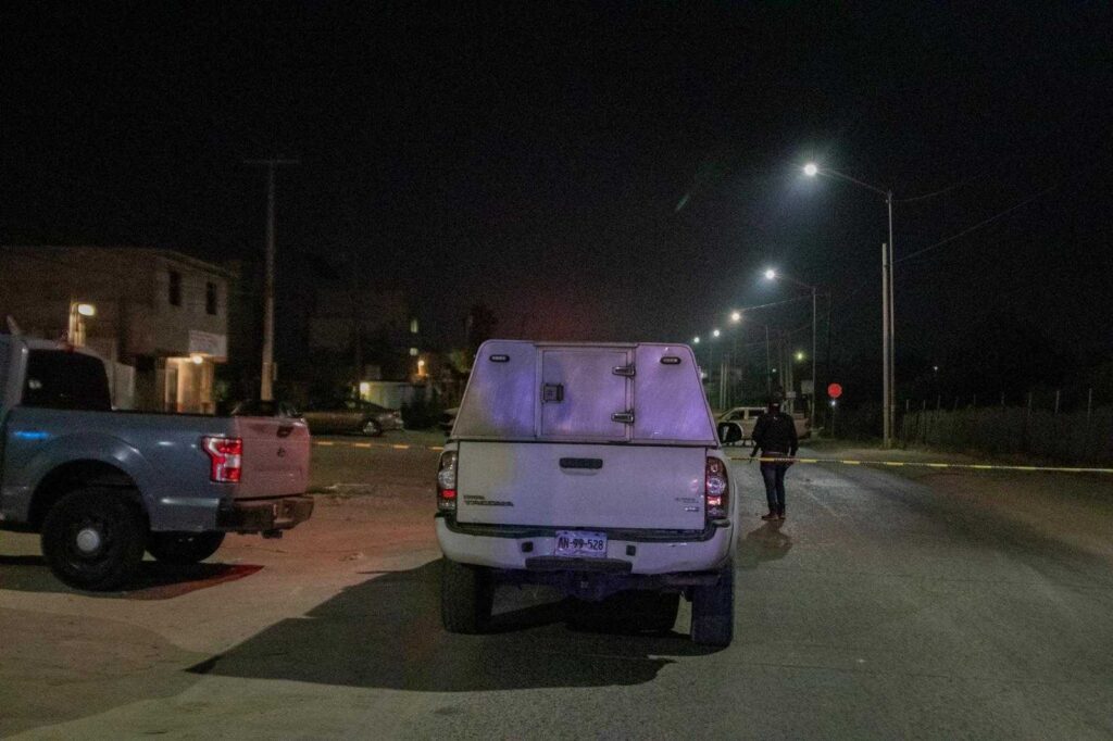Hombre resulta herido por arma de fuego dentro de camioneta en colonia El Niño