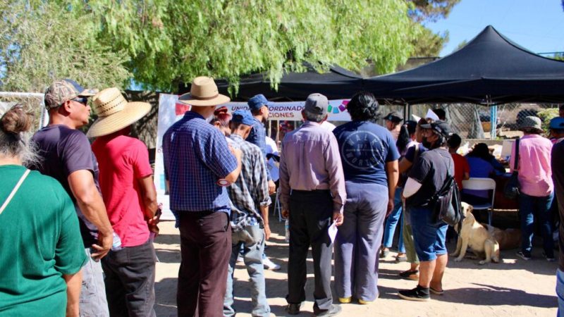Gobierno de Román Cota presente en las delegaciones rurales de Tecate