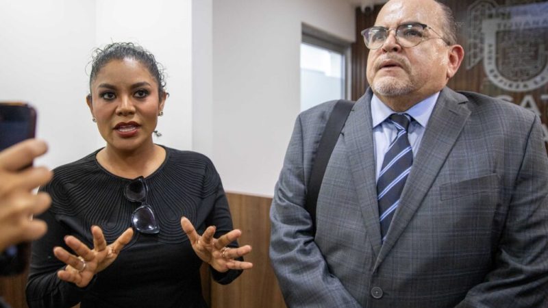 Montserrat Caballero acude a comparecer ante la Sindicatura Municipal de Tijuana