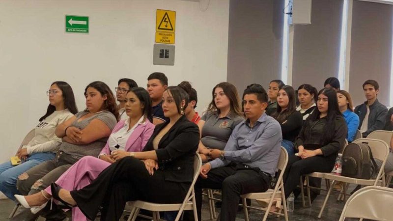 Fiscal Regional de Playas de Rosarito imparte conferencia sobre Procuración de Justicia en universidad
