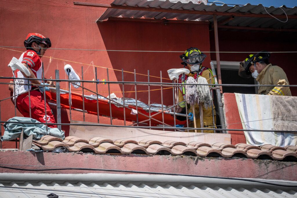 Jovencito se electrocuta en la colonia Valles del Rubí